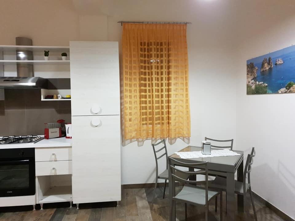 קאסטלמארה דל גולפו Case Vacanze Nonna Nick מראה חיצוני תמונה